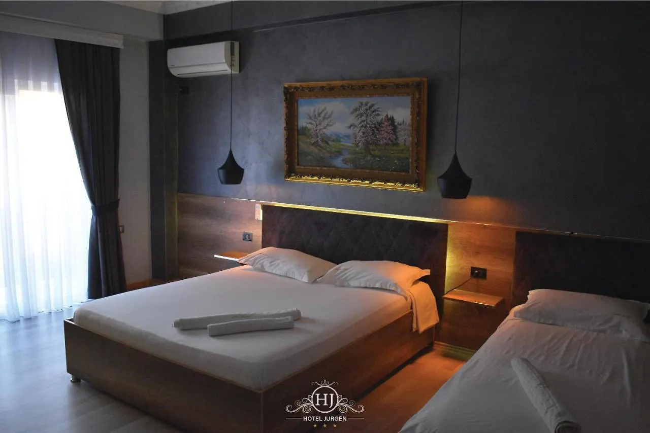 ***  Hotel Jurgen Лежа Албания