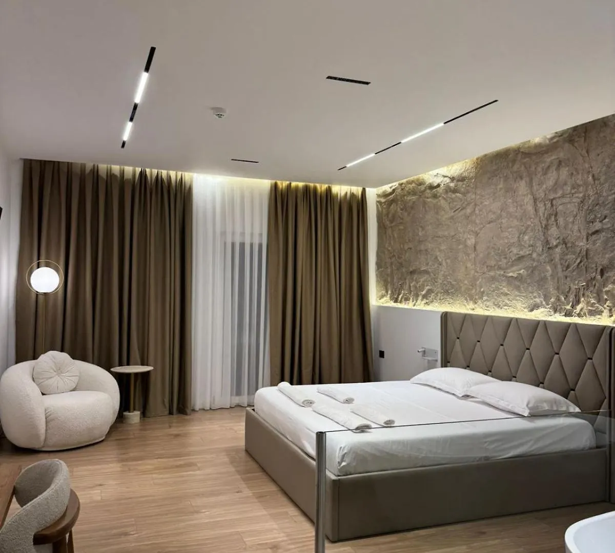 Hotel Jurgen Лежа