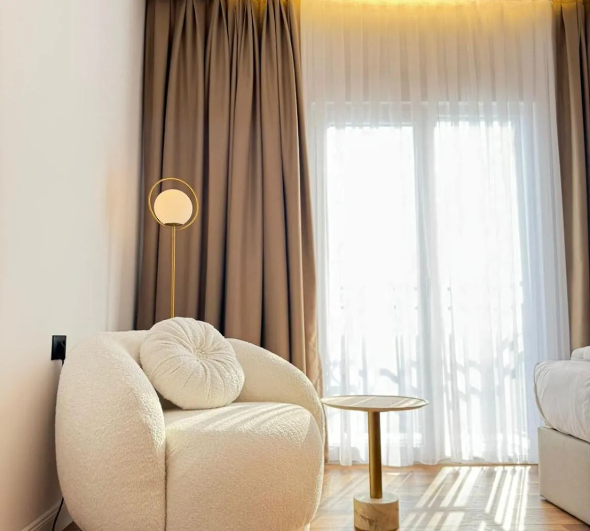 Hotel Jurgen Лежа