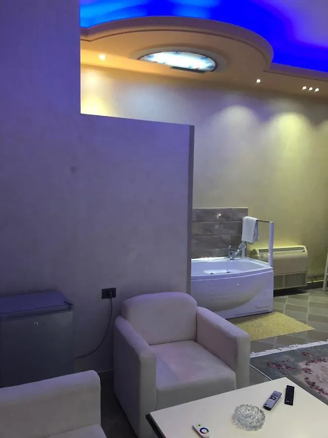 ***  Hotel Jurgen Лежа Албания